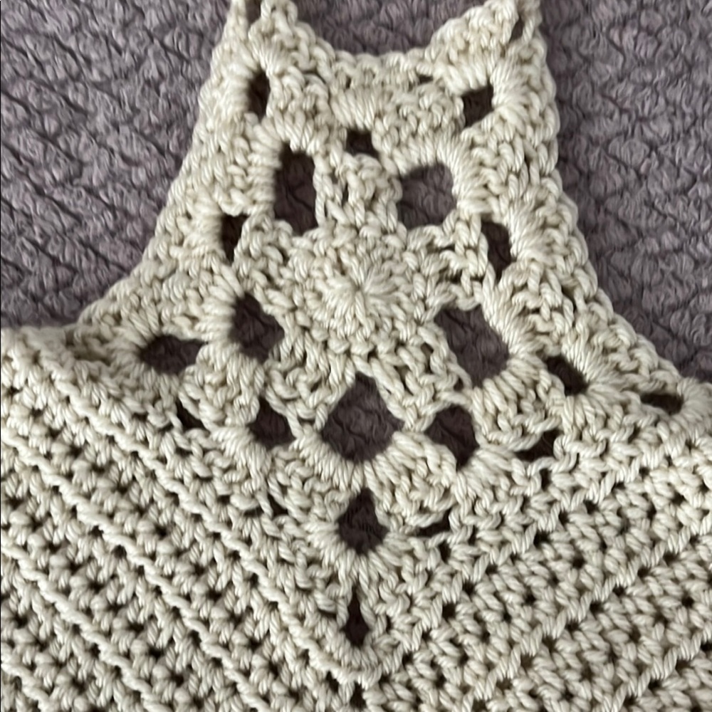 Homemade Elegant Cream Crochet Halter Top Size Large NWOT - Picture 2 of 6